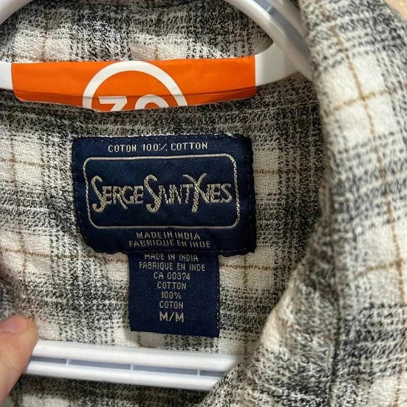 (40)Serge Saint Yves  Button Up - Picture 3 of 3